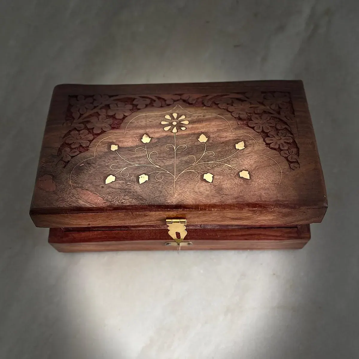Personalized Gifts in Abu Dhabi: What Actually Feels Thoughtful